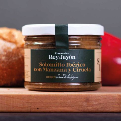 Solomillo ibérico asado con manzana y ciruelas