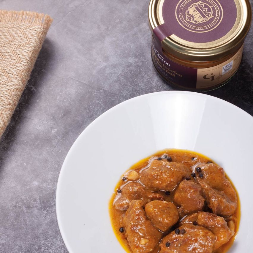 Carrillada ibérica con castañas